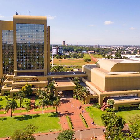 Rainbow Towers Hotel & Conference Centre Harare Bagian luar foto