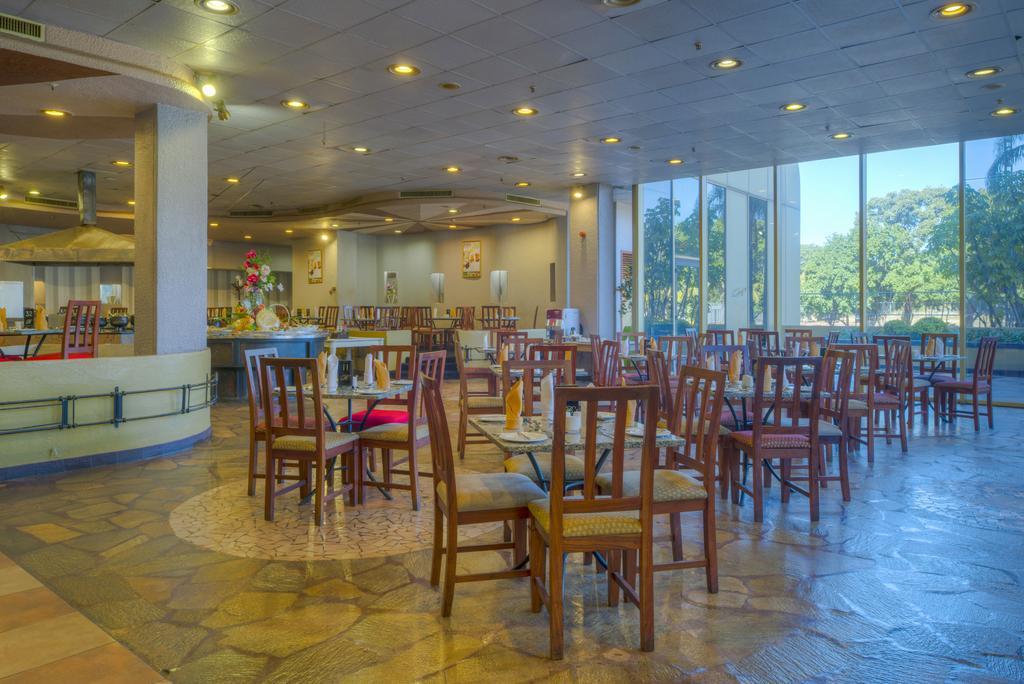 Rainbow Towers Hotel & Conference Centre Harare Bagian luar foto